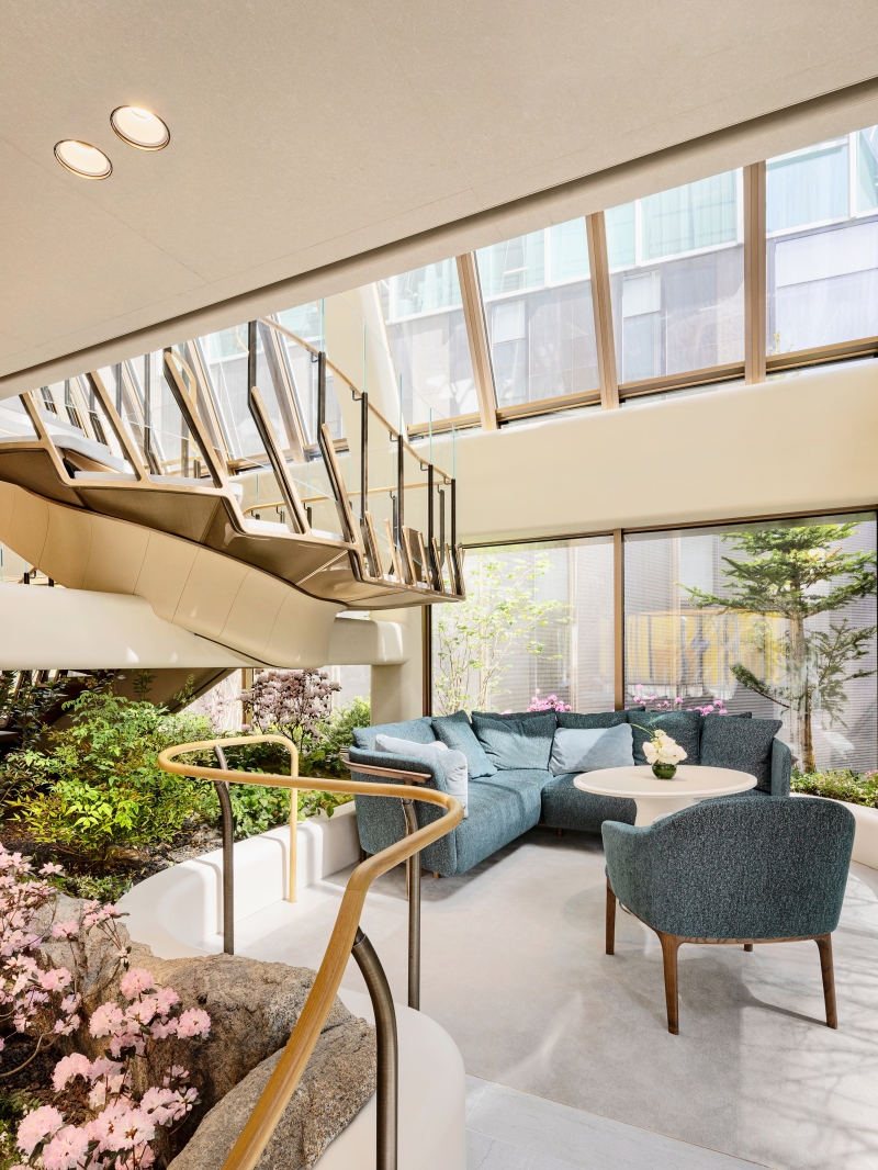 Van Cleef & Arpels Seoul Maison - Studio Jouin Manku ©Yongjoon Choi