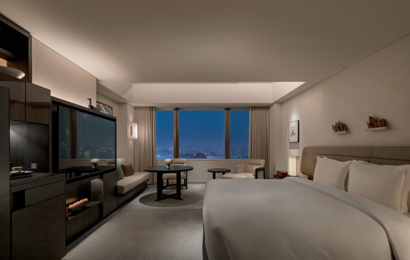 Park Hyatt Tokyo by Jouin Manku (c) Yongjoon Choi