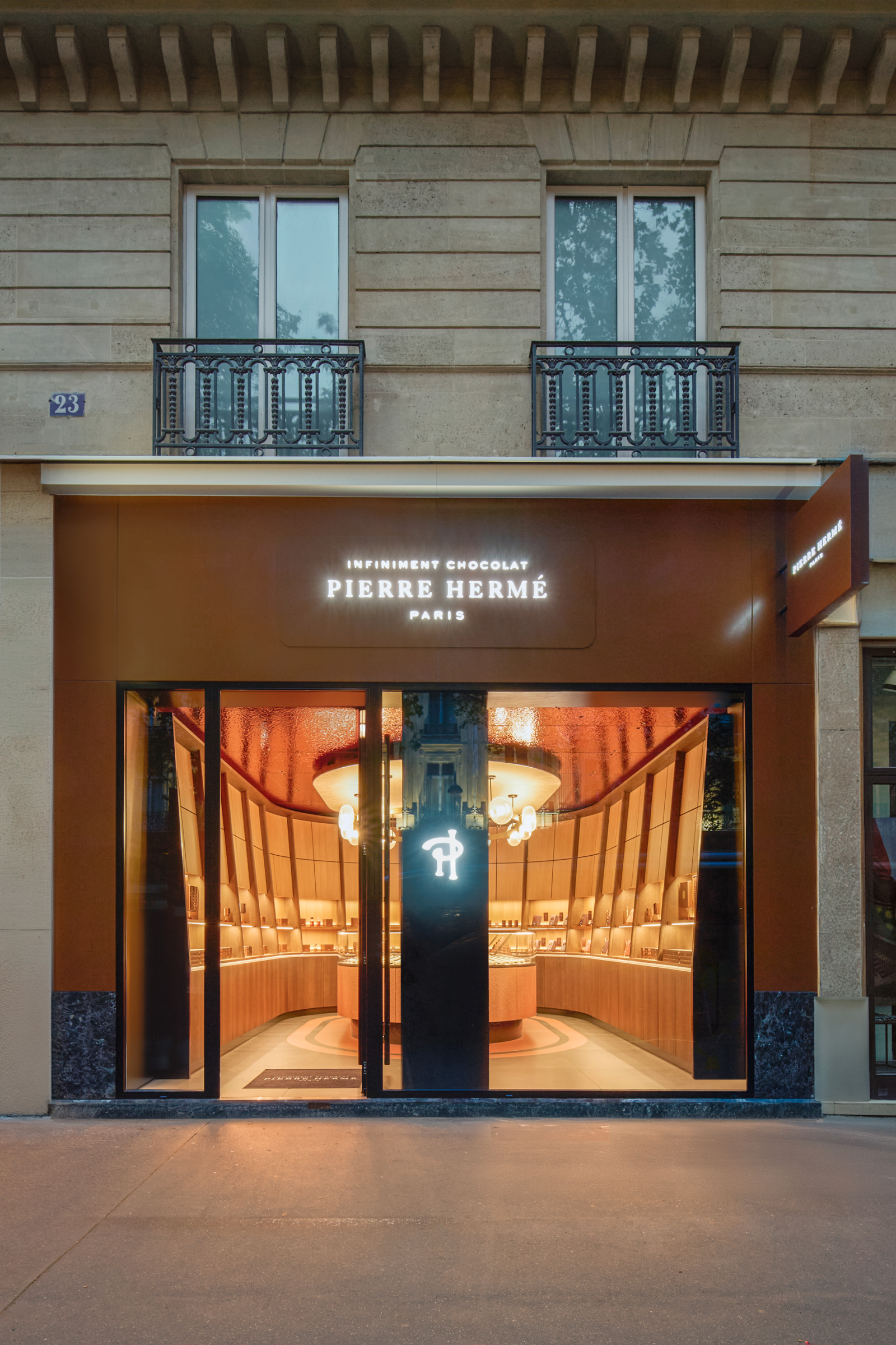 Infiniment Chocolat, Jouin Manku for Pierre Hermé © Adrien Dirand