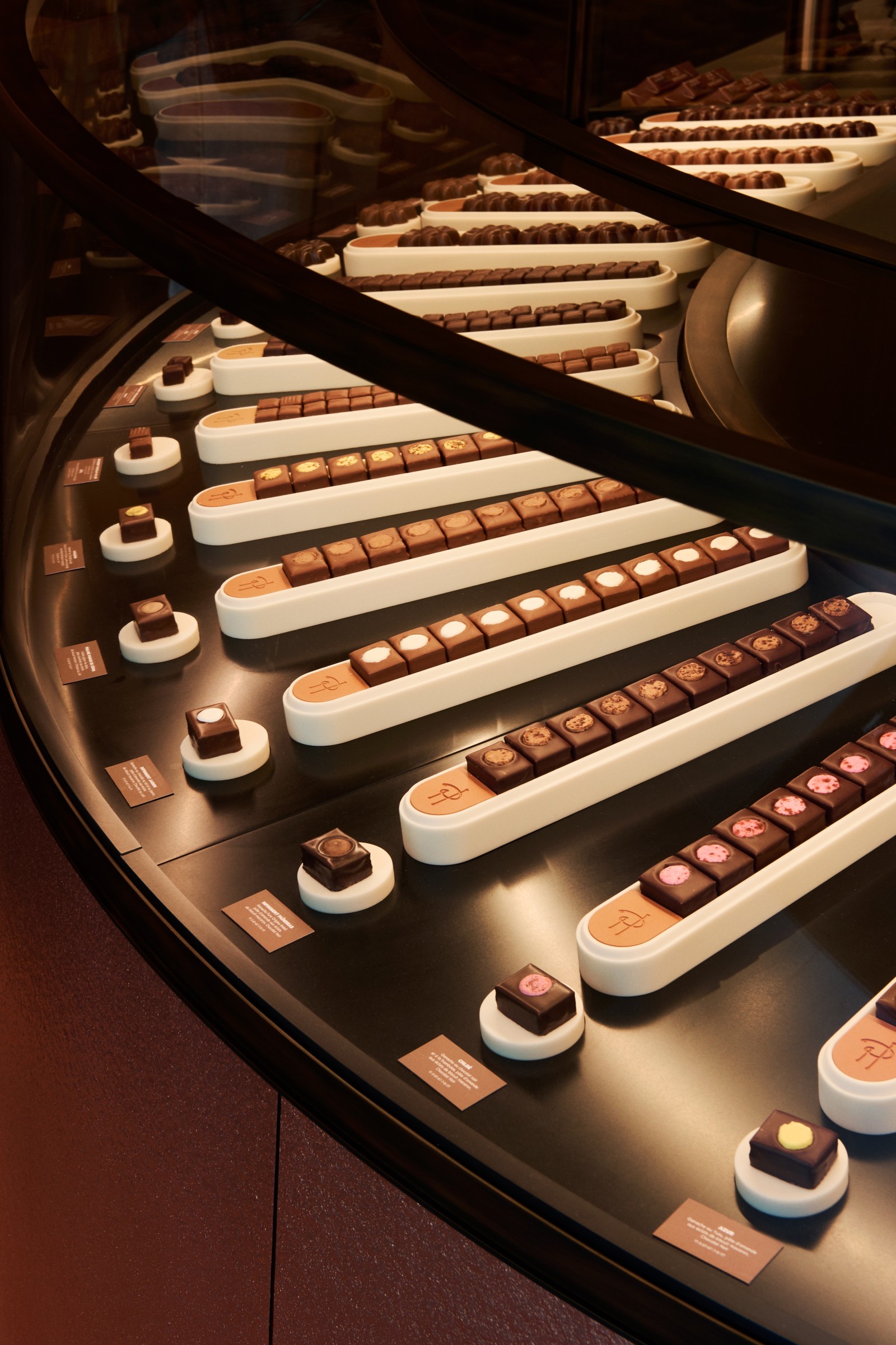 Infiniment Chocolat, Jouin Manku for Pierre Hermé © Adrien Dirand