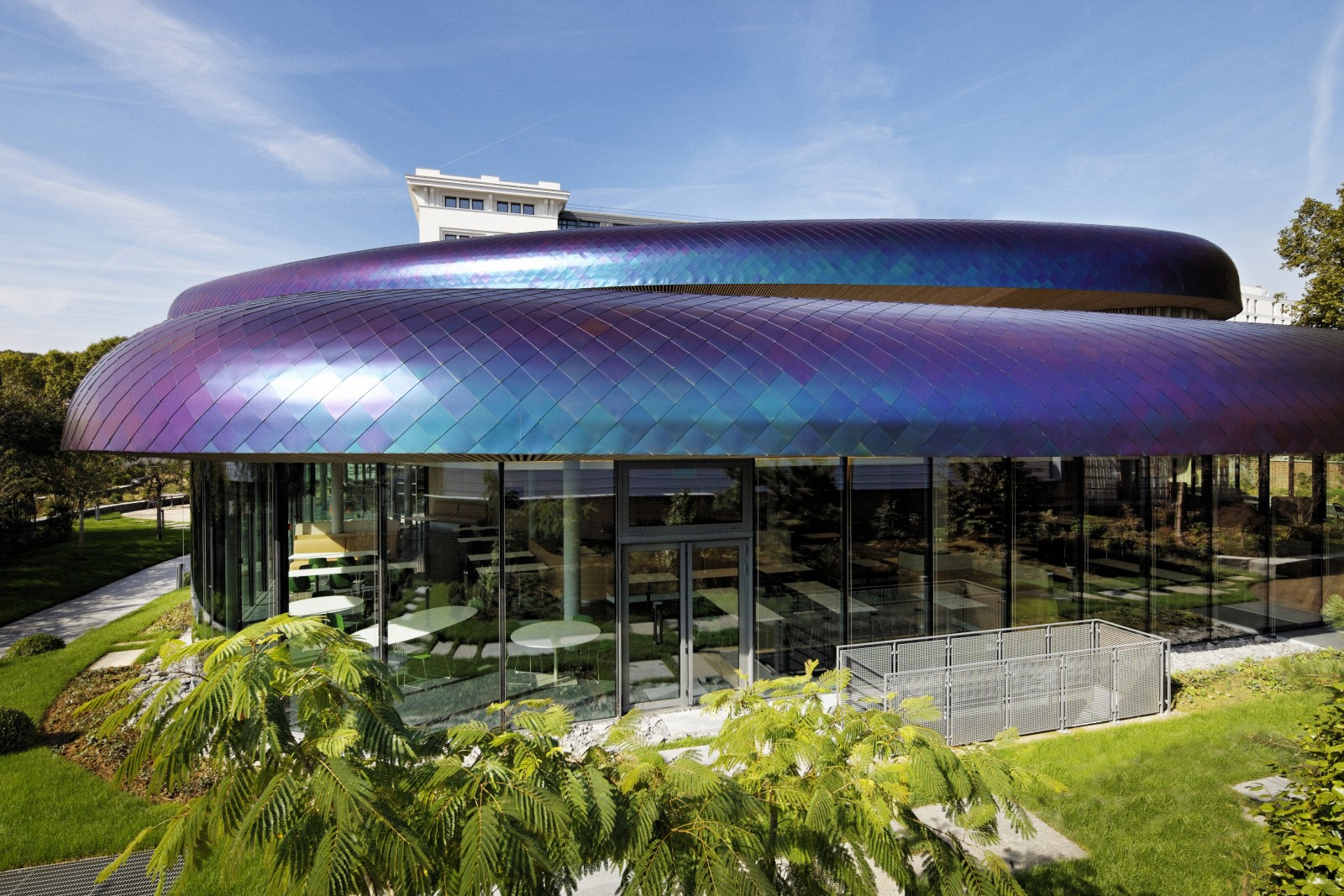 In Out - Studio Jouin Manku & DTACC Architecture - © Thierry Lewenberg-Sturm