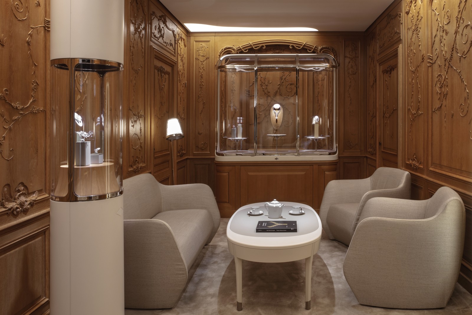 22-24 Place Vendôme, Van Cleef & Arpels, Jouin Manku © Eric Laignel