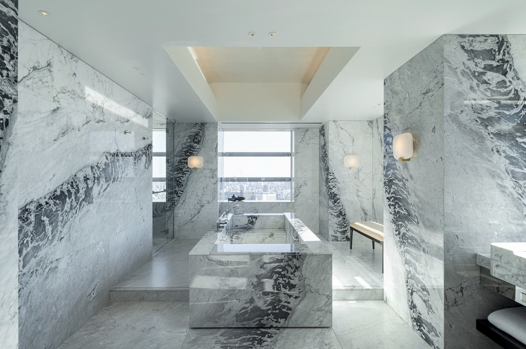 Park Hyatt Tokyo by Jouin Manku (c) Yongjoon Choi