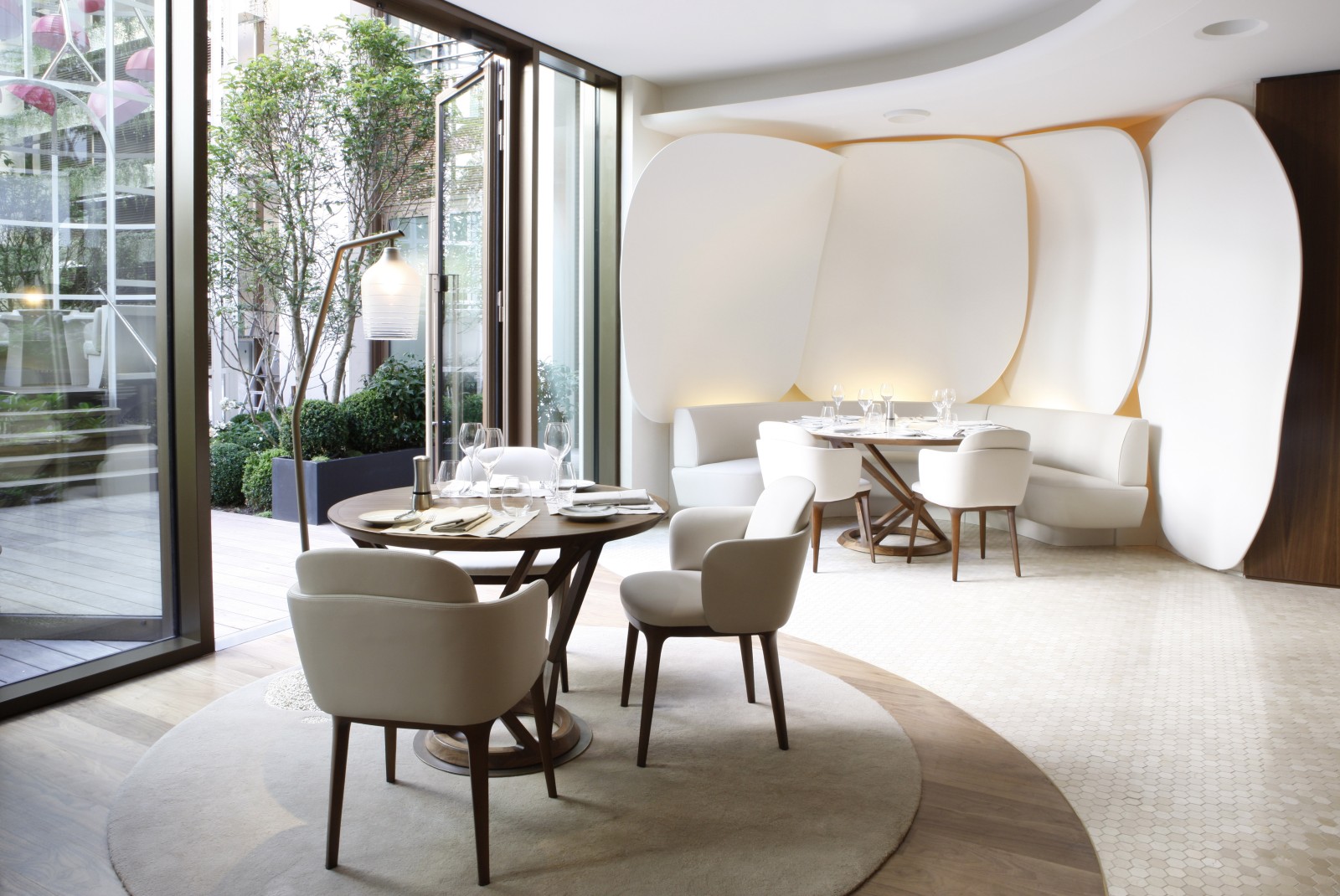Le Camélia - Jouin Manku - Mandarin Oriental Paris © Hélène Hilaire