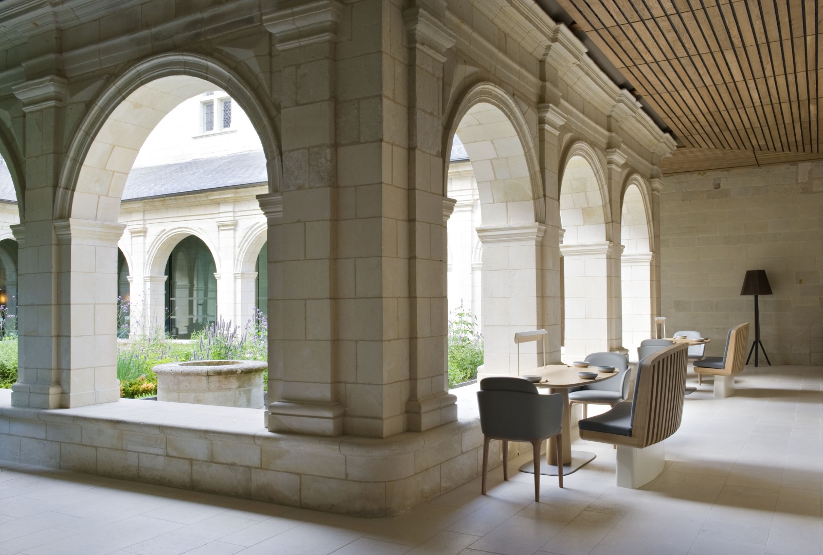 Abbaye de Fontevraud - Jouin Manku © Nicolas Mathéus