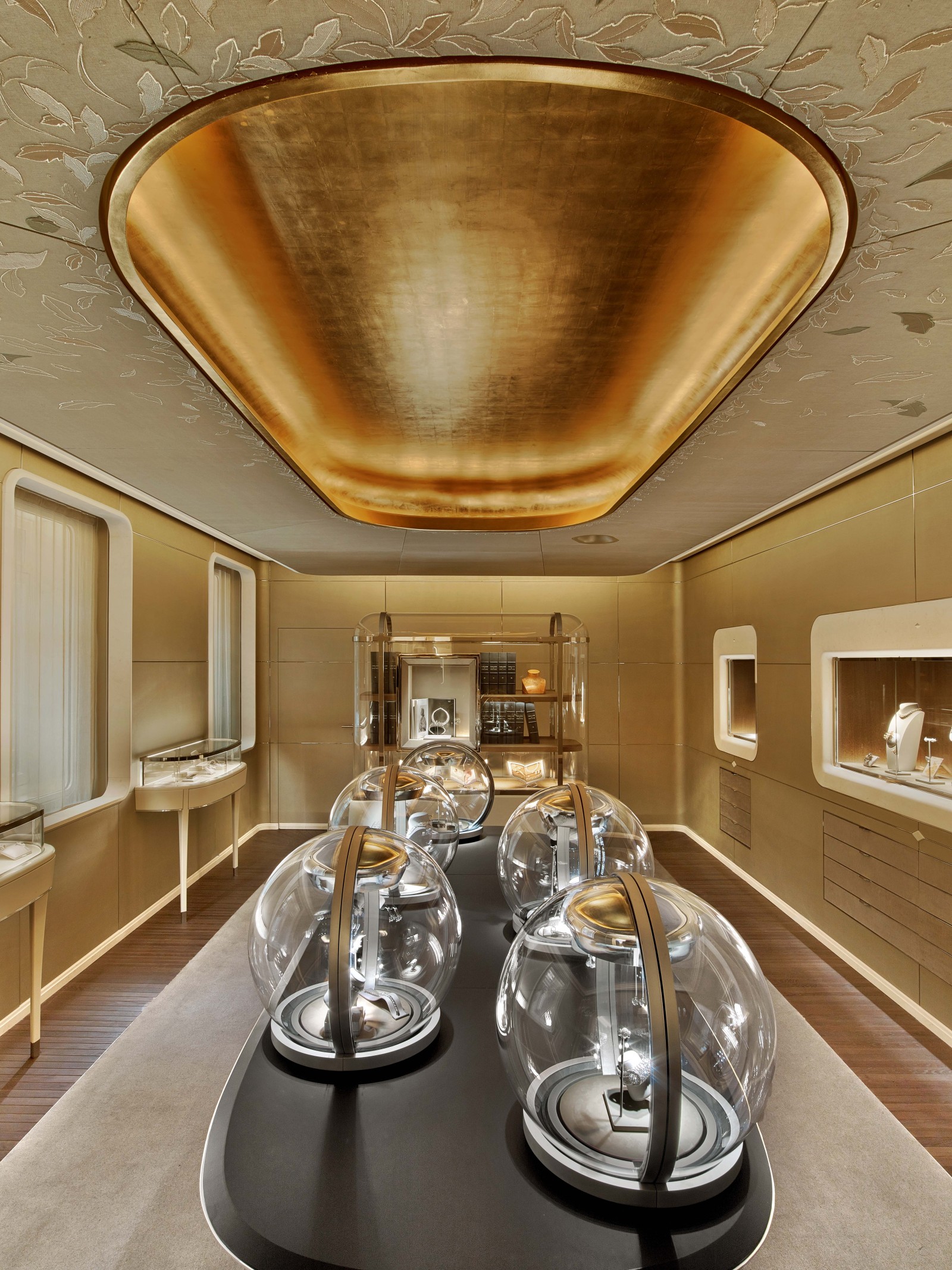 Maison Van Cleef & Arpels at the 20 Place Vendôme Paris, by Jouin Manku