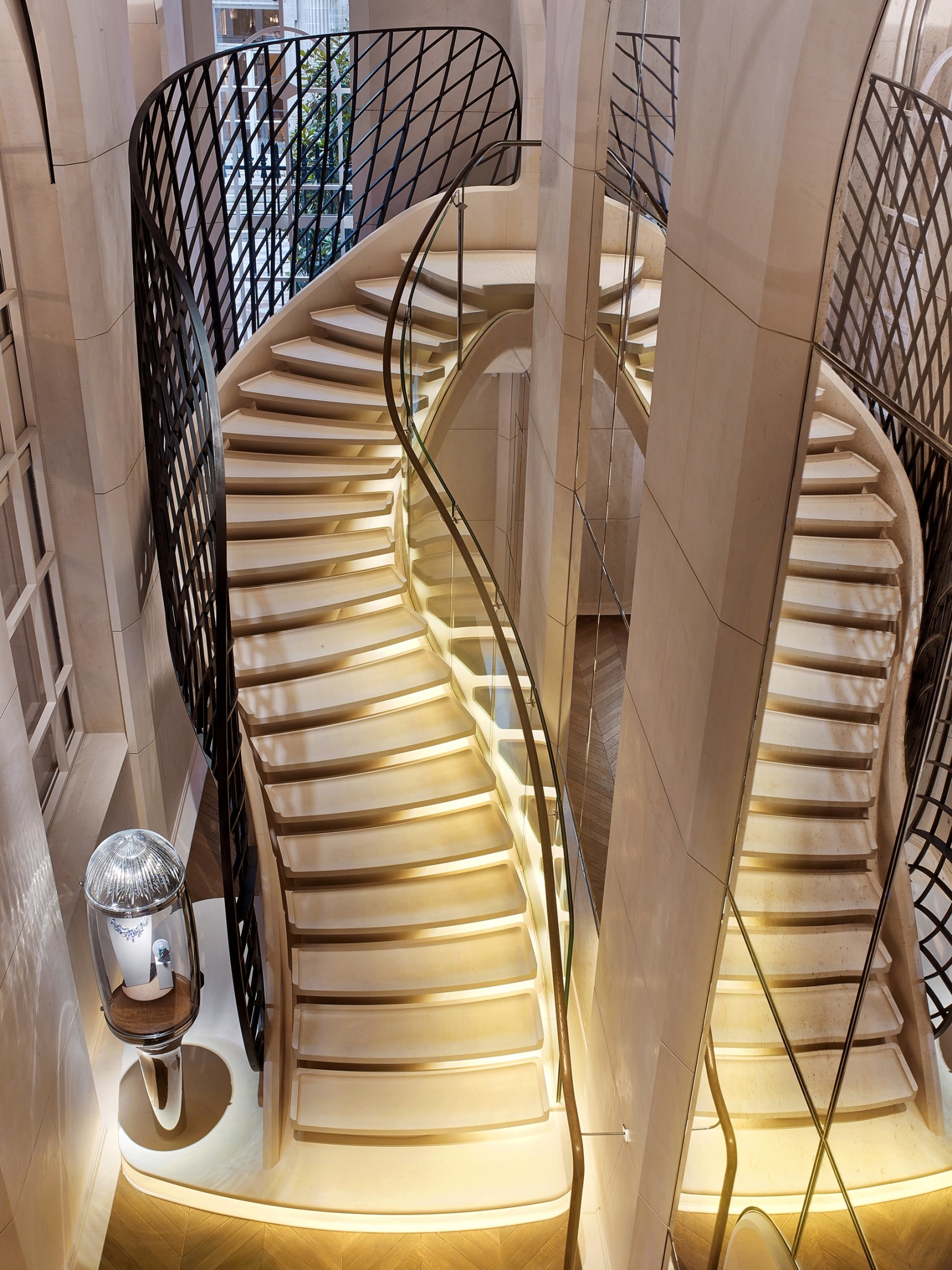 Van Cleef & Arpels, 20 Place Vendôme - Studio Jouin Manku © Eric Laignel