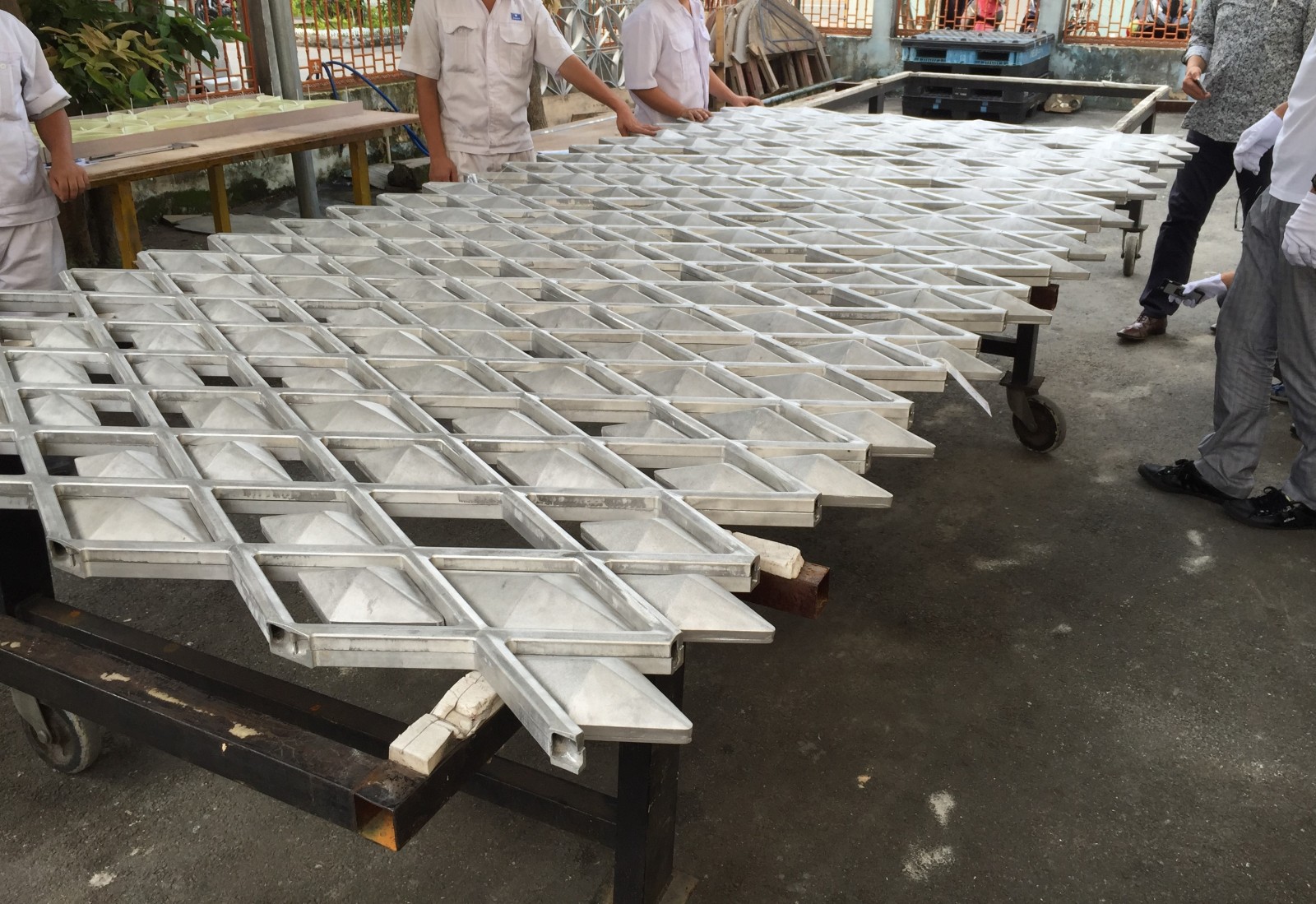 Van Cleef & Arpels - Ginza © Jouin Manku