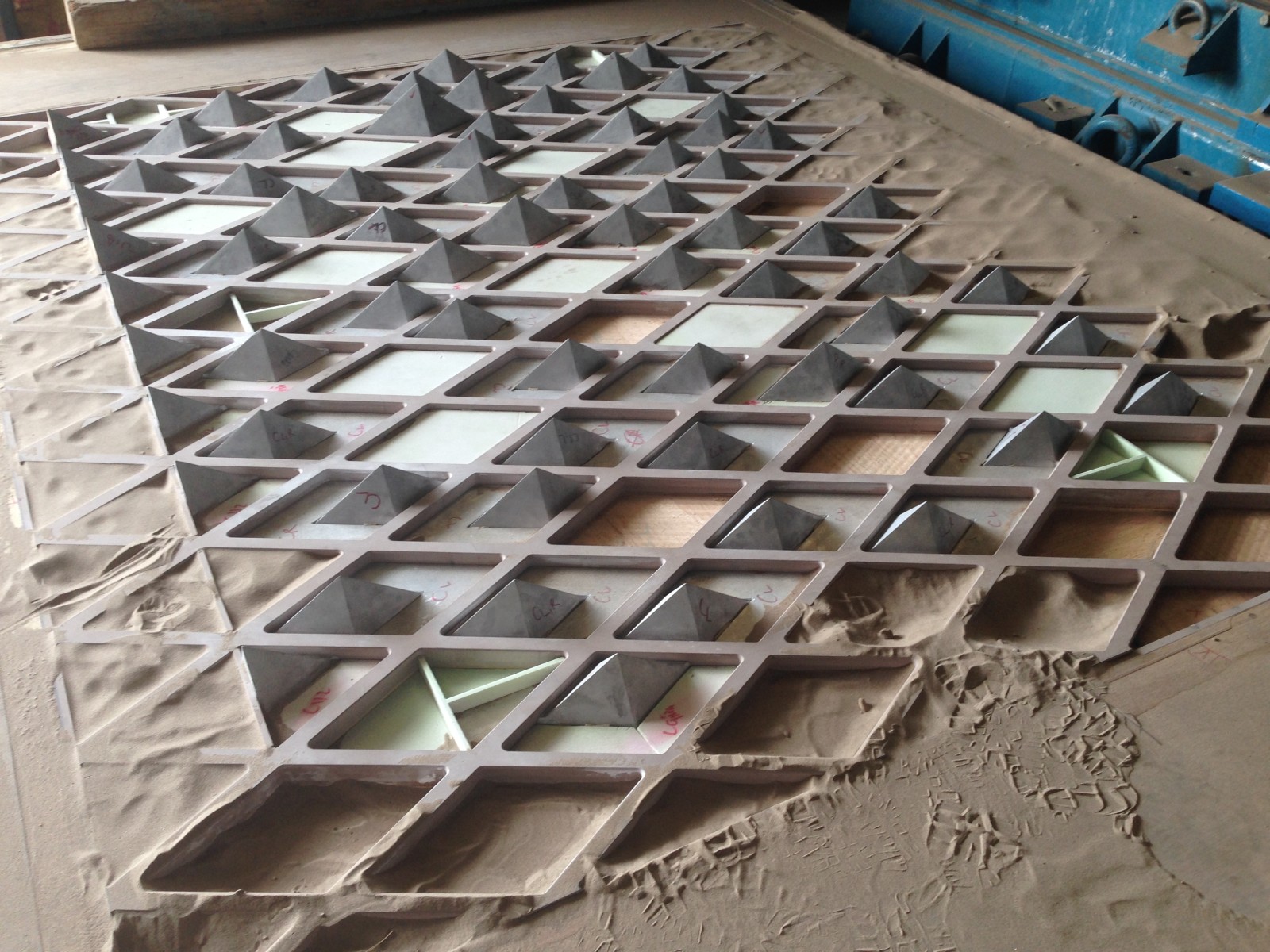 Van Cleef & Arpels - Ginza © Jouin Manku