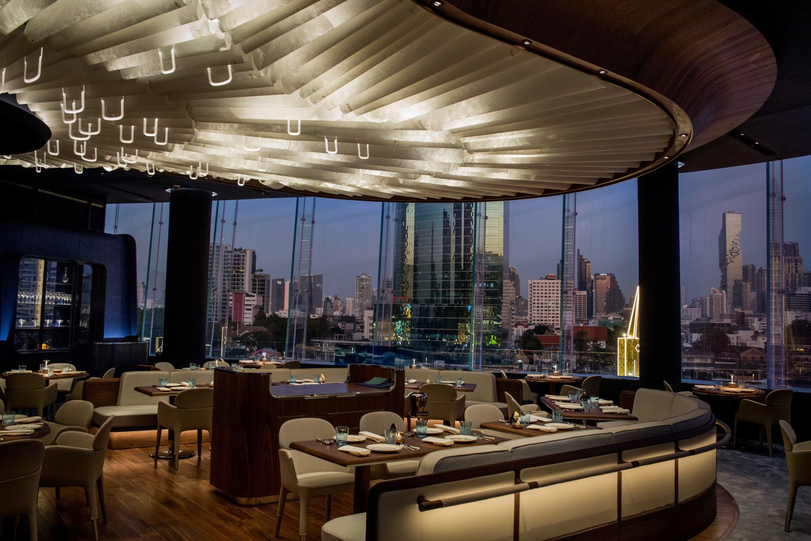 Blue by Alain Ducasse, Jouin Manku © Pierre Monetta