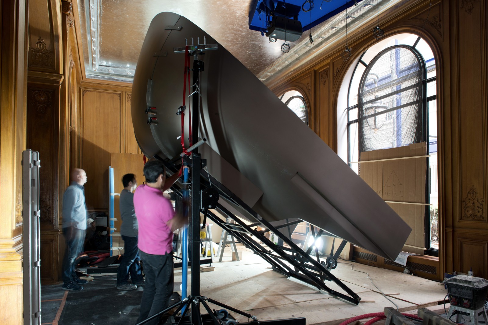 Bar Plaza Athénée - Jouin Manku © Hélène Hilaire