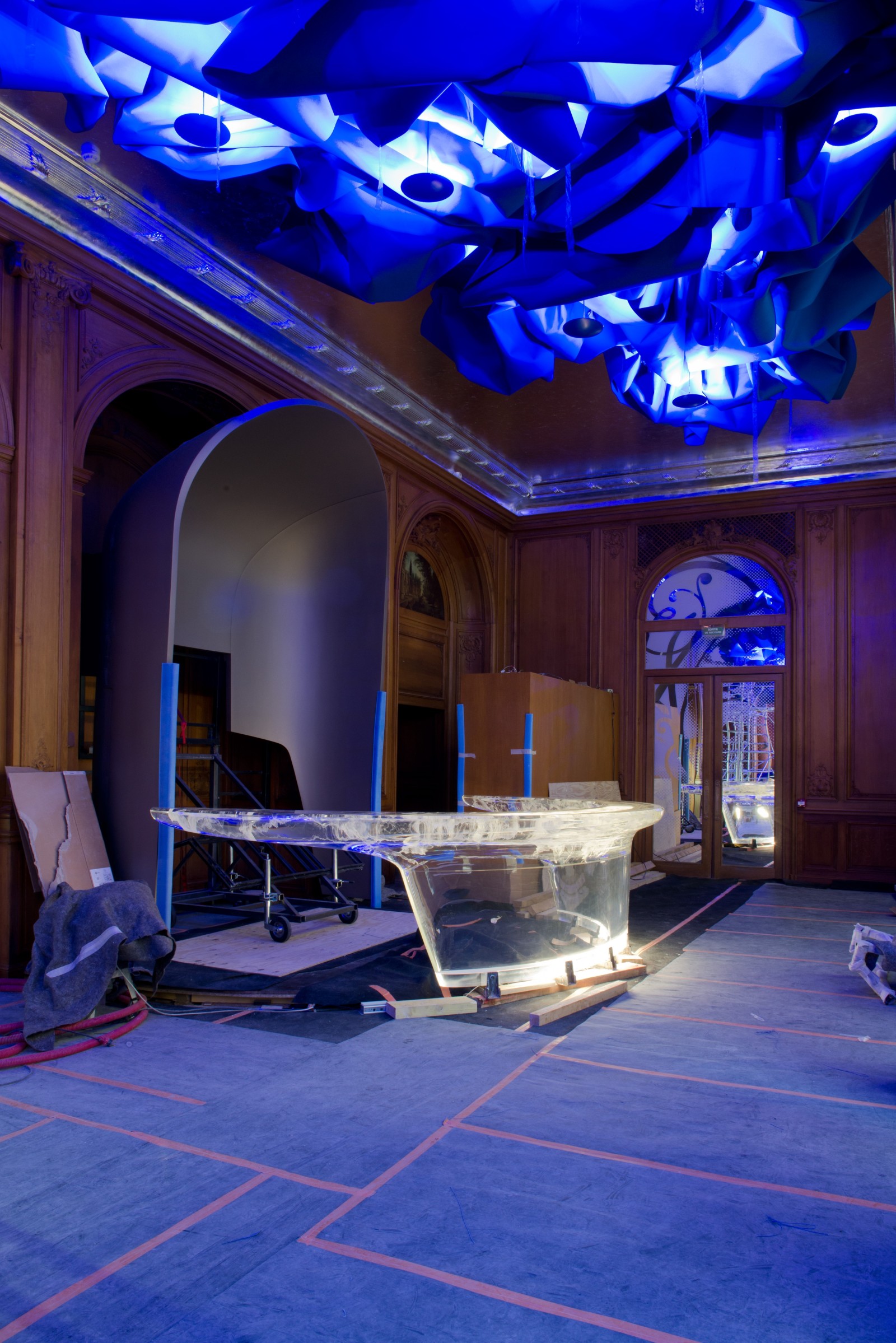 Bar Plaza Athénée - Jouin Manku © Hélène Hilaire