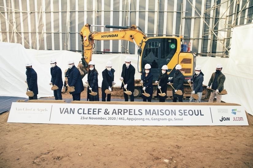 Van Cleef & Arpels Seoul Maison - Jouin Manku