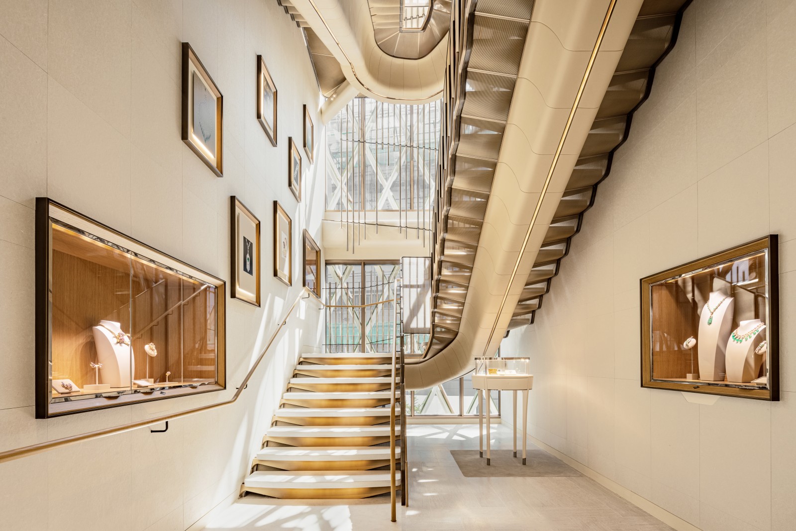 Van Cleef & Arpels Seoul Maison - Jouin Manku ©Yongjoon Choi