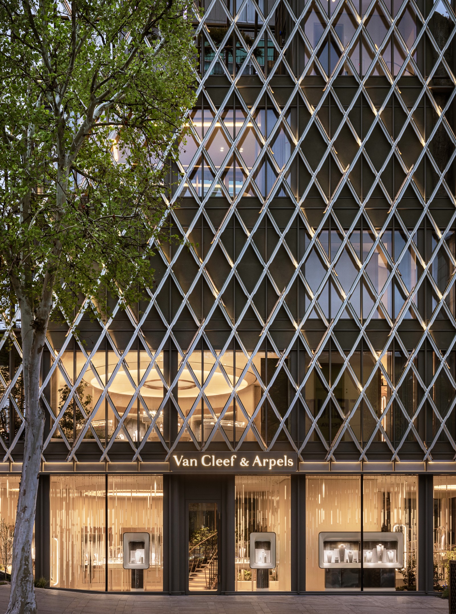 Van Cleef & Arpels Seoul Maison_ Jouin Manku ©Yongjoon Choi